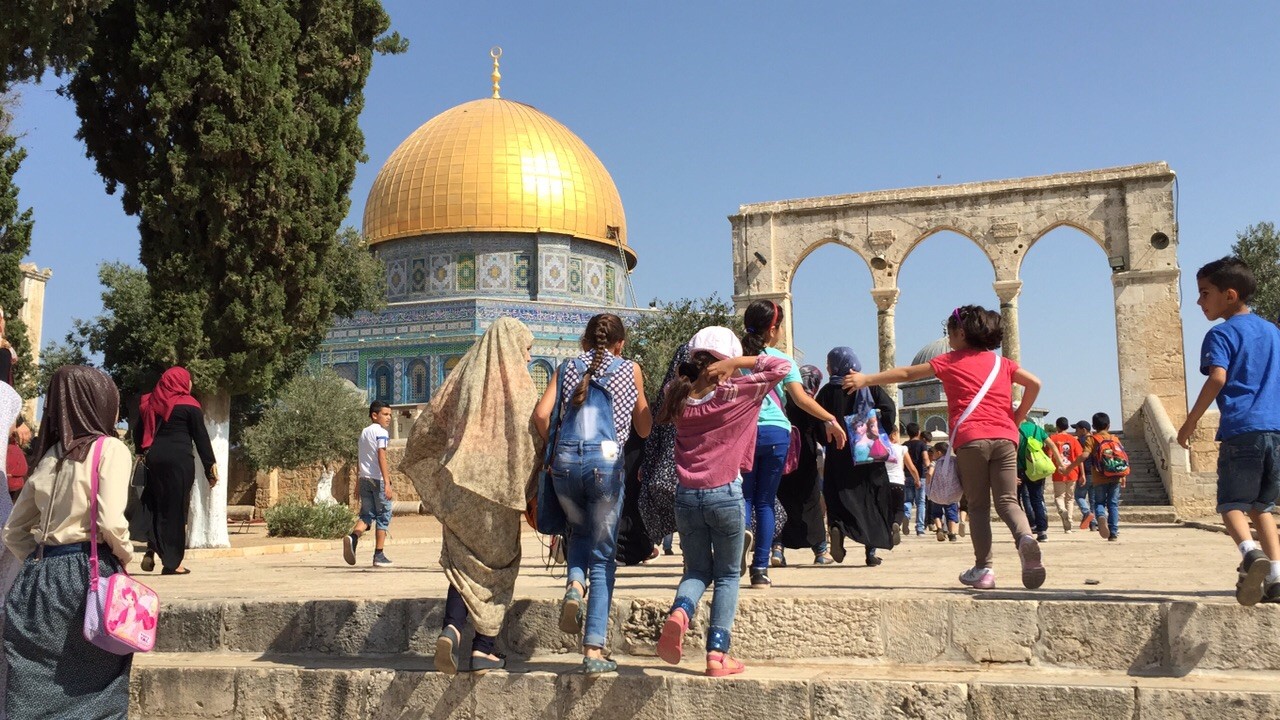 الاحتلال يصدر قراراً بمنع أطفال القدس من اللعب في ساحة الأقصى