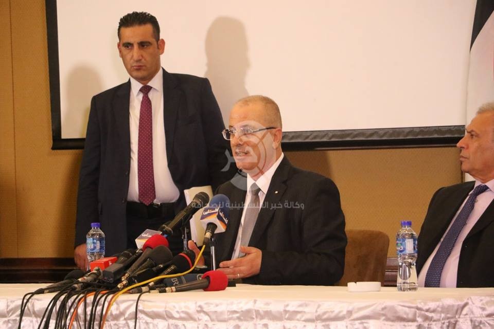 الحمد الله: سنجد الحلول لكل الموظفين ولن نترك أحداً بالشارع