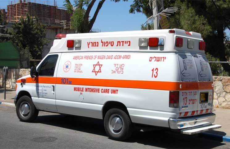 شؤون الأسرى: سيارات إسعاف لنقل الأسرى المضربين إلى المستشفيات