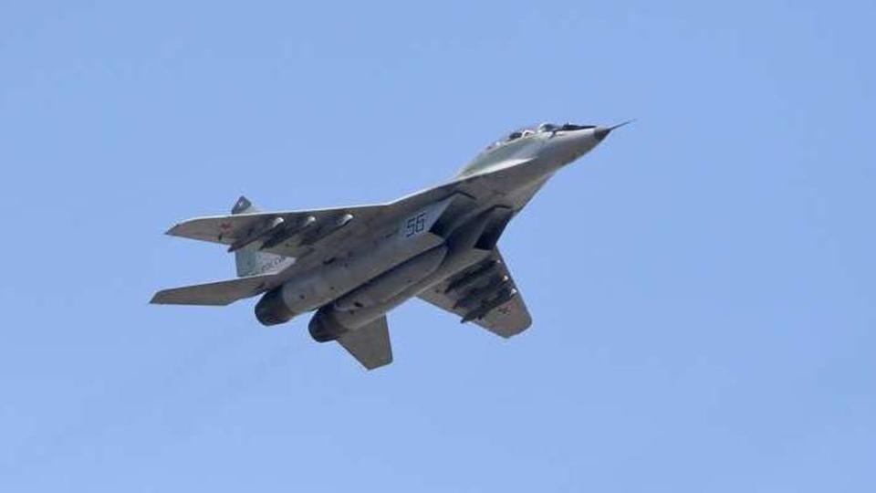 سقوط مقاتلة مصرية أثناء طلعة تدريبية