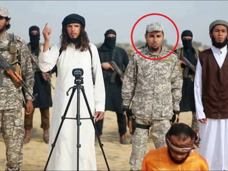 لإعدامه شخصاً من غزة