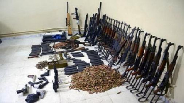 الشرطة اليمنية تعثر على مخزن أسلحة ومتفجرات لداعش في عدن