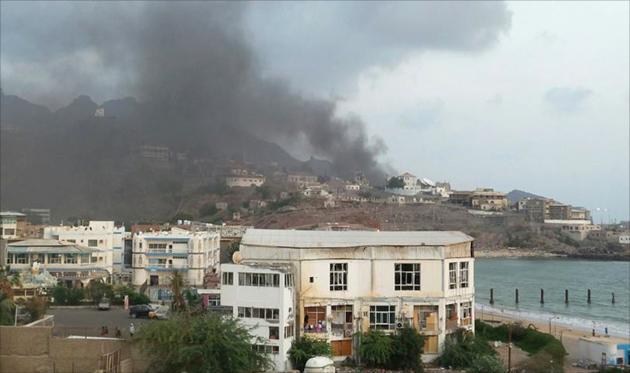 مقتل سبعة أشخاص في انفجار أمام منزل مدير شرطة عدن