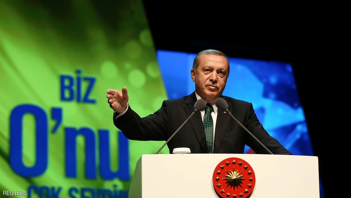 أردوغان يقاضي رئيس دار نشر ألمانية بسبب قصيدة ساخرة