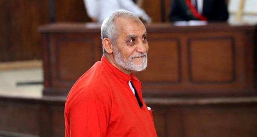 مصر ..استكمال محاكمة بديع و104 آخرين فى أحداث عنف الإسماعيلية