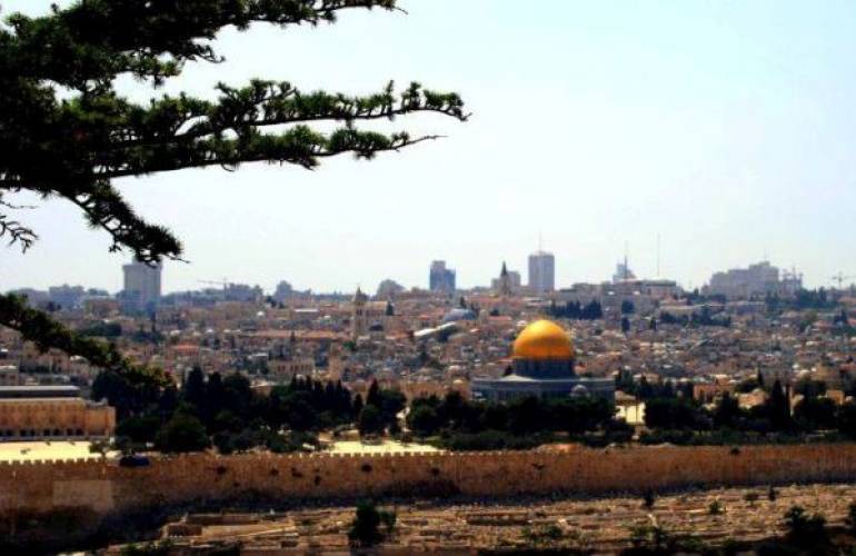 انهيارات أرضية جنوب المسجد الأقصى