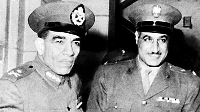 في مثل هذا اليوم ... عزل نجيب وتعيين جمال عبد الناصر في مصر