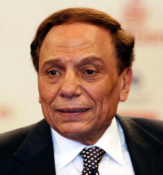 صورة : ما هي حقيقة وفاة الزعيم عادل امام