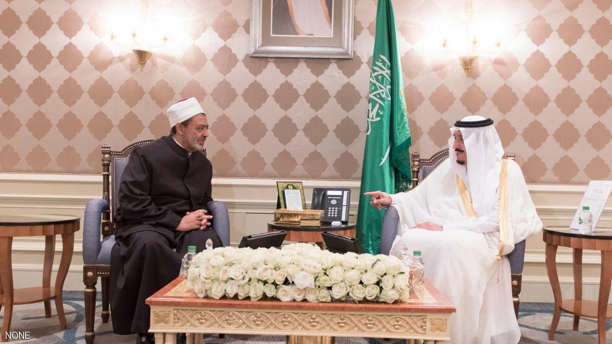 العاهل السعودي يلتقي شيخ الأزهر وبابا الأقباط