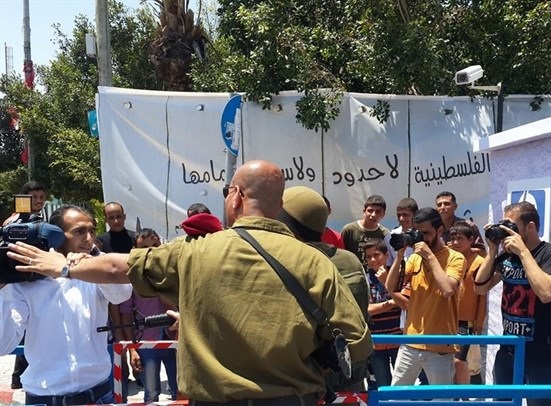 ما هو سر من محاكاة الحواجز الإسرائيلية في قلب غزة ؟!