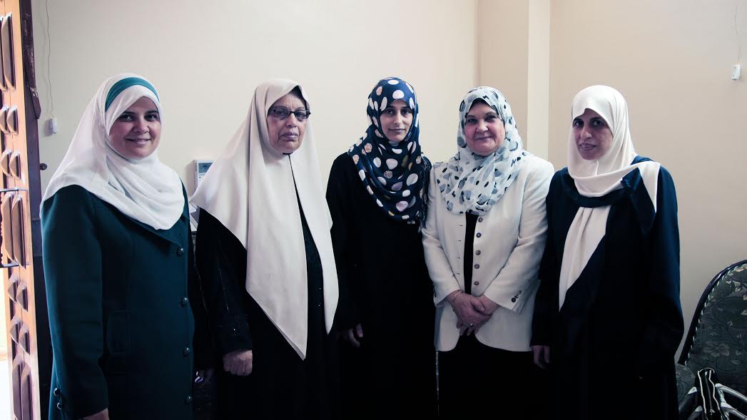 الأغا تمنح الطالبة المضربة عن الطعام فرصة عمل لمدة 6 شهور