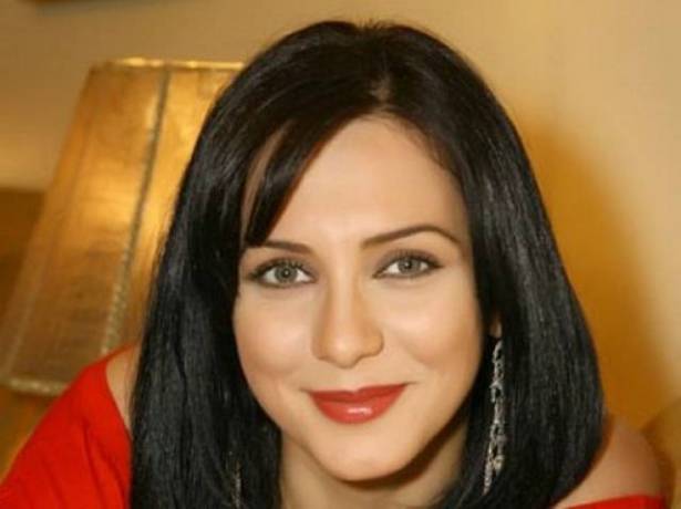 بالتفاصيل : سلاف فواخرجي تنجو باللحظة الاخيرة.. من أنقذها؟