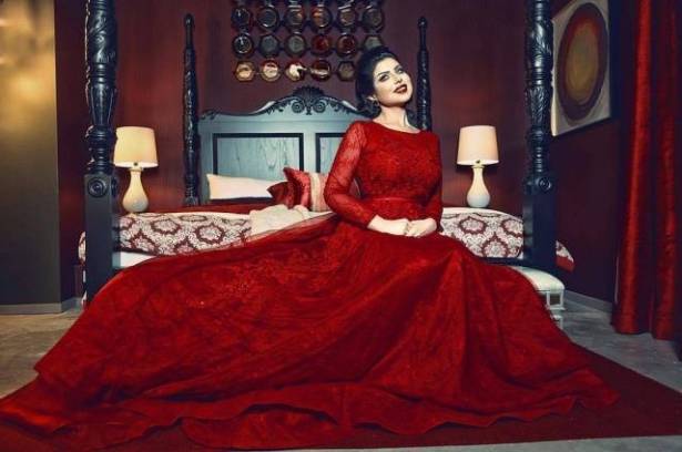 بالفيديو- قالب حلوى حذاء حليمة بولند يثير الجدل على سناب شات!