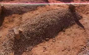 بالفيديو : ماذا سيحدث لك في قبرك إذا قرأت هذه السورة كل ليلة قبل نومك؟!