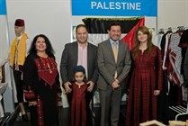 افتتاح البازار الخيري السنوي بالنمسا بحضور فلسطيني