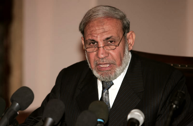 بالفيديو : الزهار يستبعد المصالحة ويؤكد : "ملف تبادل الأسرى مغلق تماما"