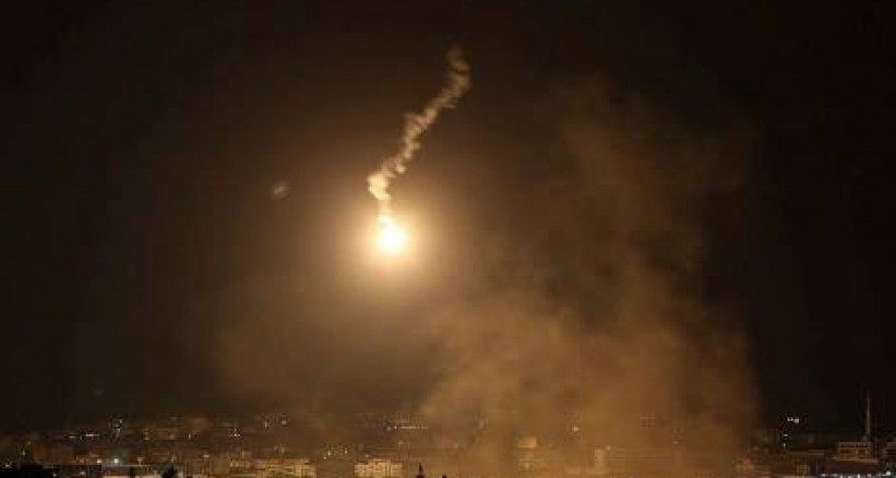 طيران الاحتلال الحربي يشن غارات على أماكن أطلقت منها صواريخ تجاه الجليل