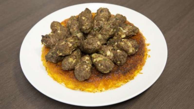 الكباب الإيراني مع الأرز