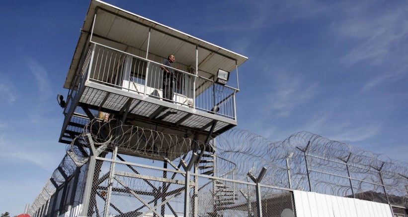 4 أسرى يدخلون أعوامًا جديدة في سجون الاحتلال بينهم محكوم بالمؤبد