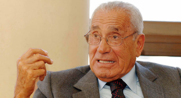 كاتب مصري: لهذه الأسباب يكره هيكل الخليج ويغرم بإيران؟!