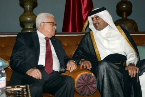 اتصال هاتفي يجمع الرئيس بأمير قطر
