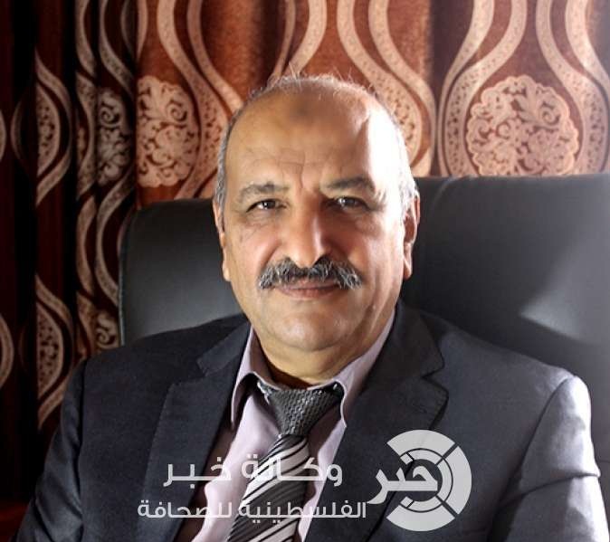 عبدالله الهدلق كاتب كويتي لص