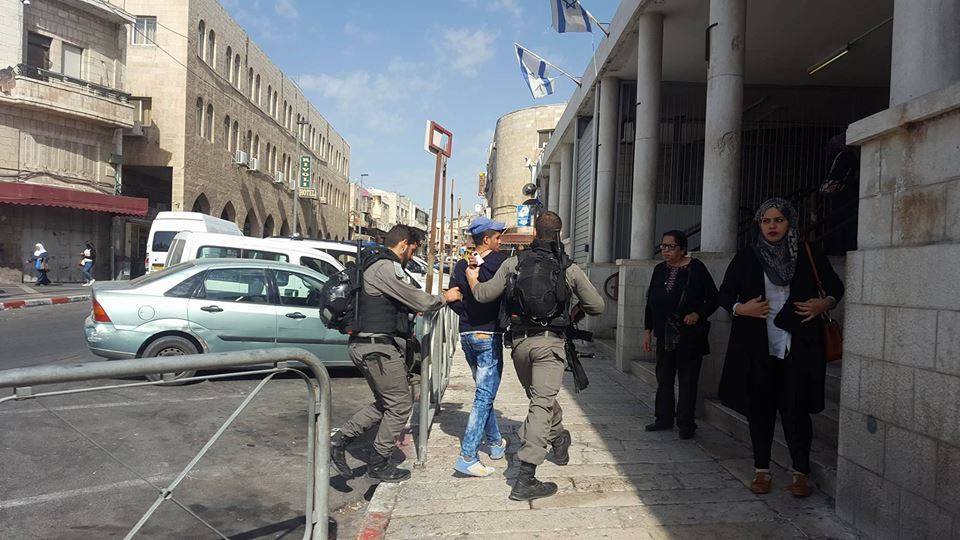 اعتقال شاباً مقدسياً من باب الساهرة