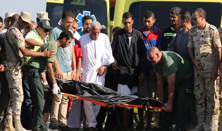 ارتفاع عدد غرقى قارب هجرة غير شرعية قبالة مصر إلى 202