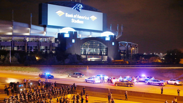 فرض حظر التجول في مدينة تشارلوت بولاية نورث كارولينا الأمريكية