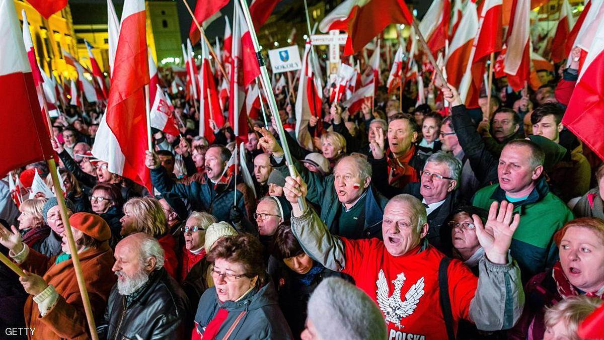 ربع مليون متظاهر ضد الحكومة البولندية في وارسو