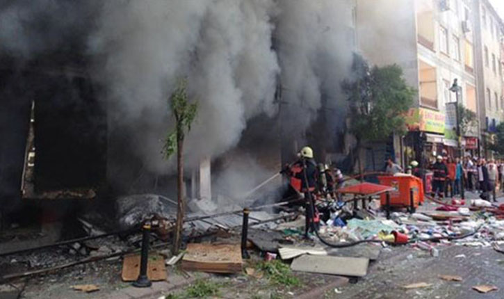 فيديو .. مقتل 7 أشخاص بينهم 4 إسرائيليين وإصابة العشرات في تفجير انتحاري باسطنبول