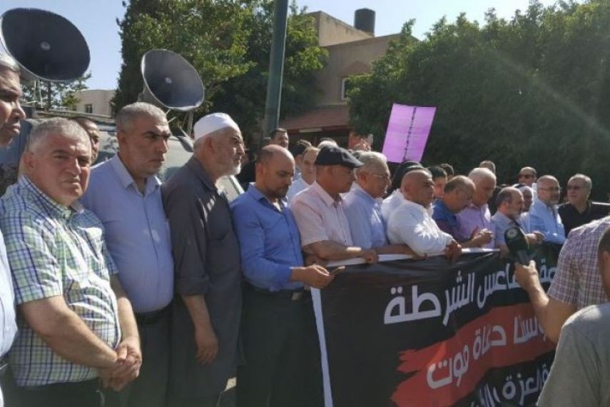 الآلاف يتظاهرون تنديداً بجريمة قتل الشهيد "طه" بالداخل المحتل