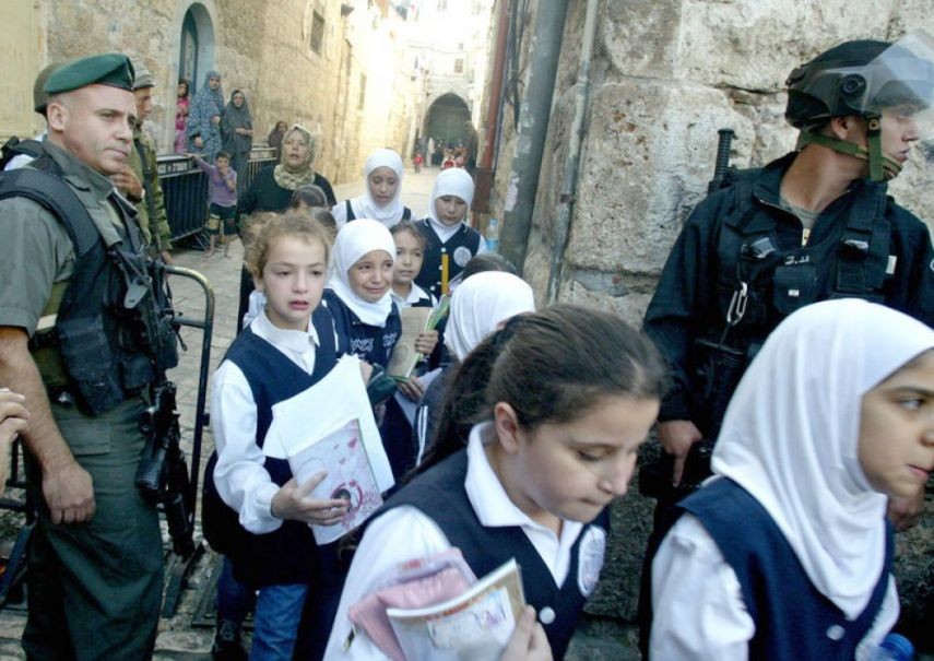 الاحتلال يقر بنقص آلاف الغرف الدراسية بالقدس