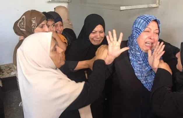 بالصور: جماهير غفيرة تُشيّع جثمان الشهيد "اشتيوي" بغزّة