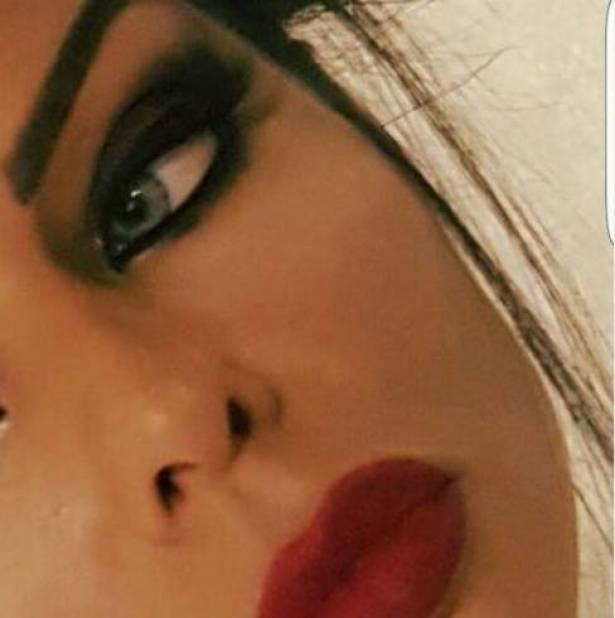 بالصورة: نجمة سوريّة تكشف جمال شقيقتها الخارق... خمّنوا من هي!