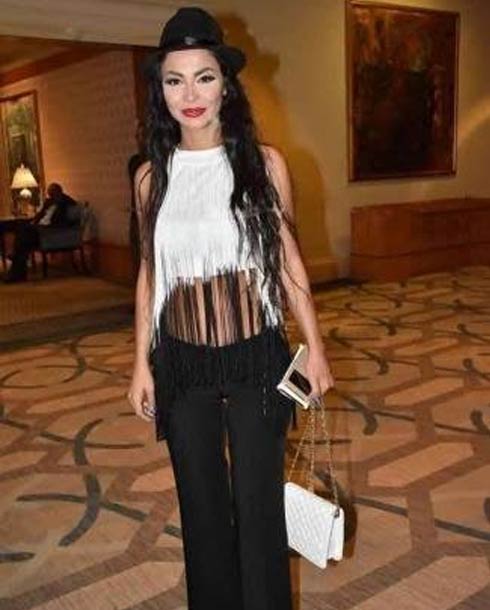 دوللي شاهين: اعتزلت الفن وسأعود إلى الكنيسة