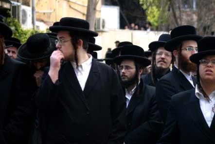 من هم متطرفو اليهود الذين يحرقون الأطفال الفلسطينيين ؟!