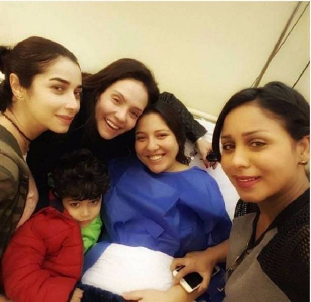 مي كساب تشكر مهنئيها بولادة ابنتها فريدة