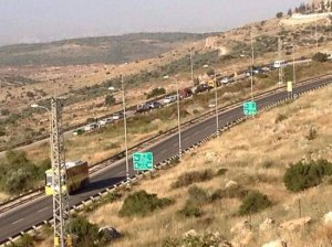 قوات الاحتلال تنصب حاجزًا عسكريًا على مدخل كفر الديك