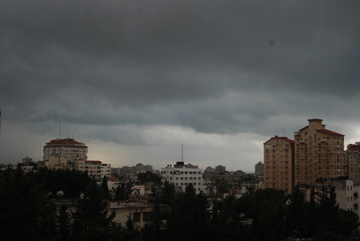 الأرصاد الاسرائيلية: امطار غزيرة وحبيبات برد عصر غد الأحد