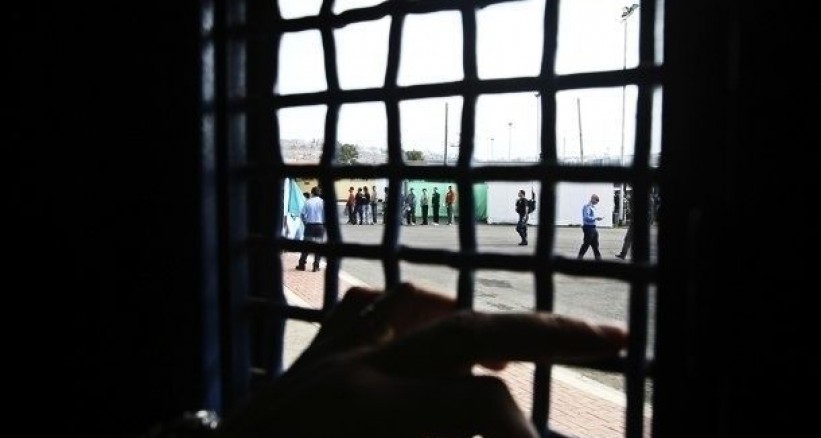 تسعة أسرى يدخلون أعواماً جديدة في سجون الاحتلال