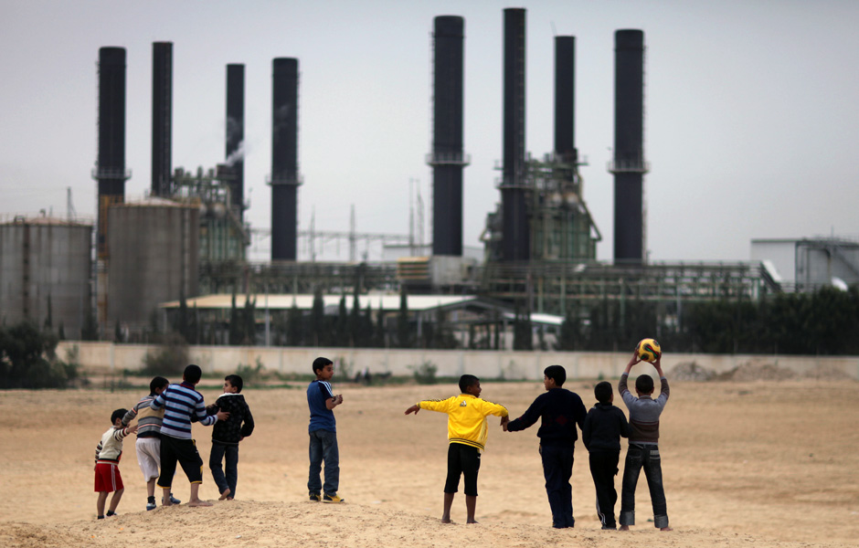 سلطة الطاقة : وفرنا وقود للمحطة ليوم واحد فقط