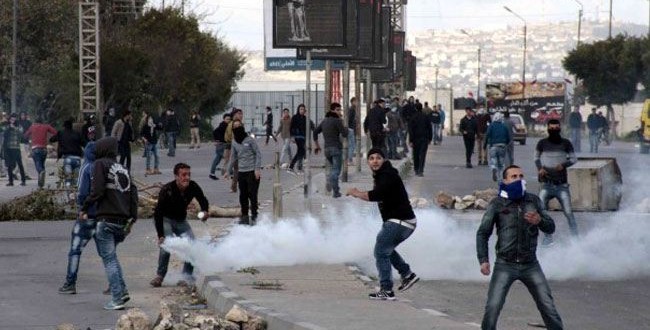 إصابة 5 مواطنين خلال مواجهات مع الاحتلال في قرية العوجا بالأغوار