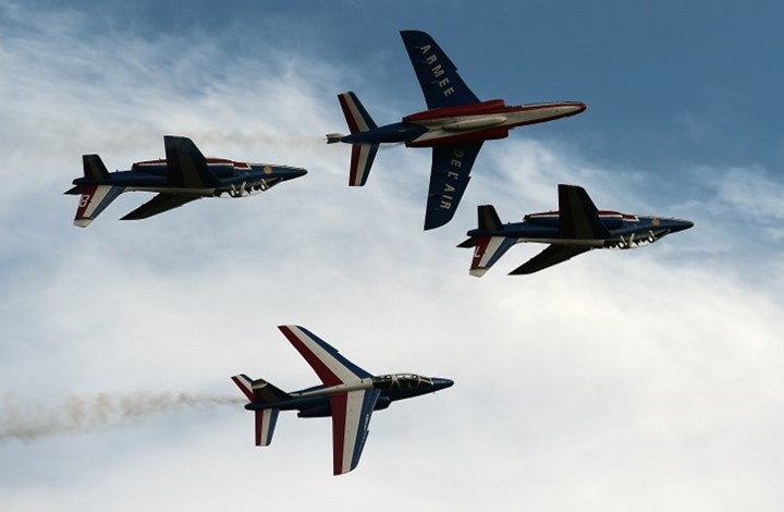 عشية وصول "شارل ديغول" لشرق المتوسط: طائرات فرنسية تستهدف مواقع لتنظيم الدولة بنينوى والأنبار