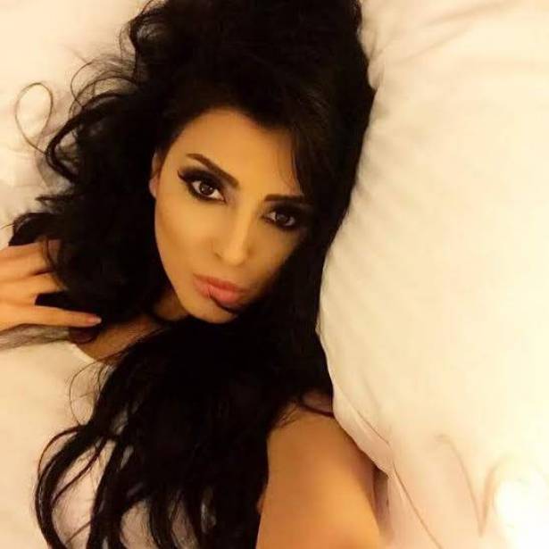 بالصور.. ملكة جمال العرب ترتدي الحجاب!