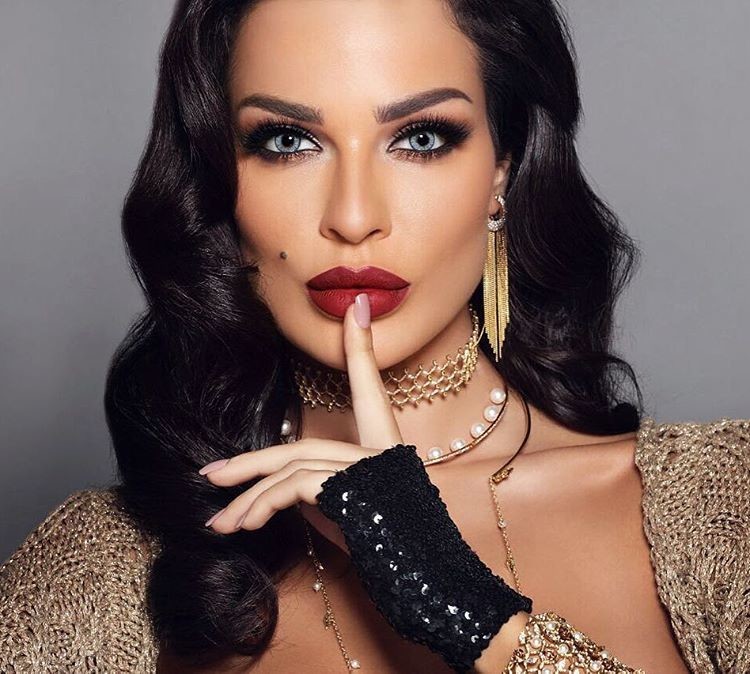 بالفيديو : نادين نسيب نجيم مُربكة بسبب شعرها: "دخت قد ما غيرت"