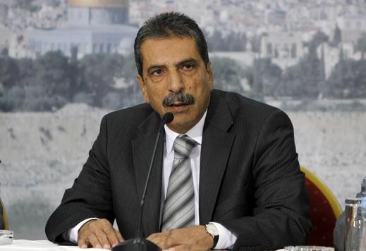 مؤكداً على استغلال الاحتلال لحالة الانقسام الفلسطيني