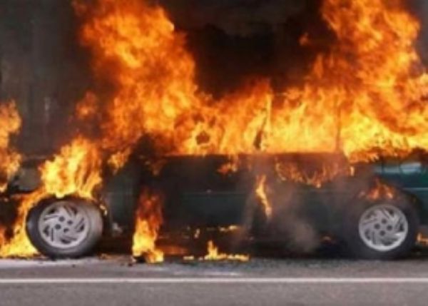 إصابة إسرائيلي إثر انفجار سيارته في اللد