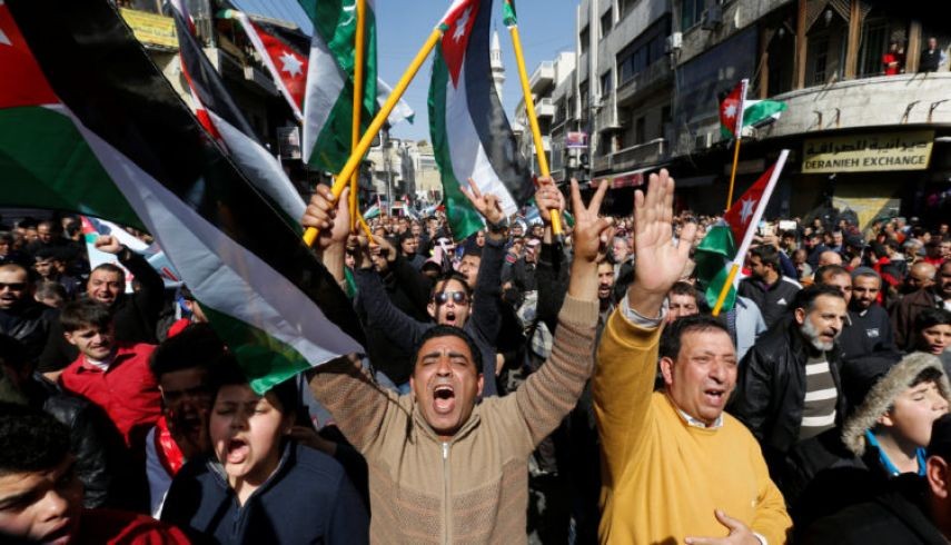 أردنيون يتضامنون مع مسيرة العودة بالزرقاء