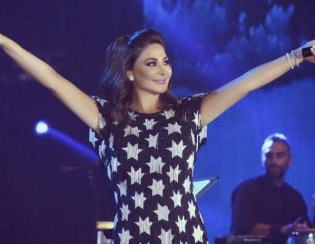 الرقصة التي أشعلت الجمهور- شاهدوا إليسا ترقص في أعياد بيروت لأول مرة بهذه الطريقة